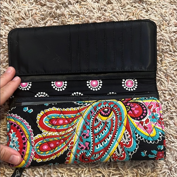 Vibrant Paisley Women's Clutch - Picture 3 of 6